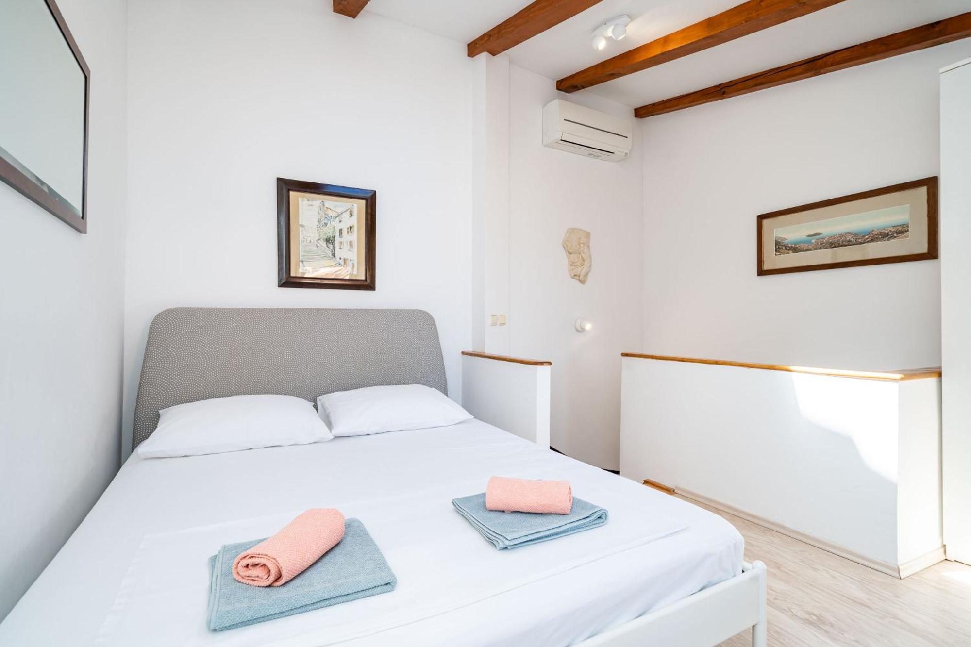 Lovely Holiday House Othello Next To The Buza Beach Дубровник Екстериор снимка